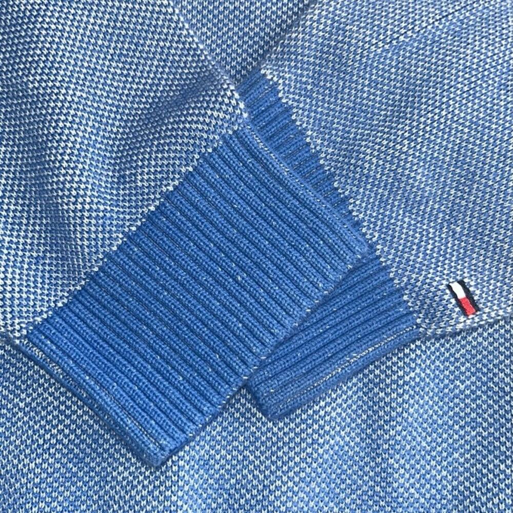 Tommy Hilfiger V-Neck Cotton Sweater Size Medium - Picture 6 of 7